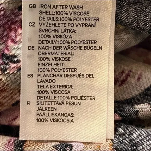 H&M Floral Dress‎ - Picture 4 of 10